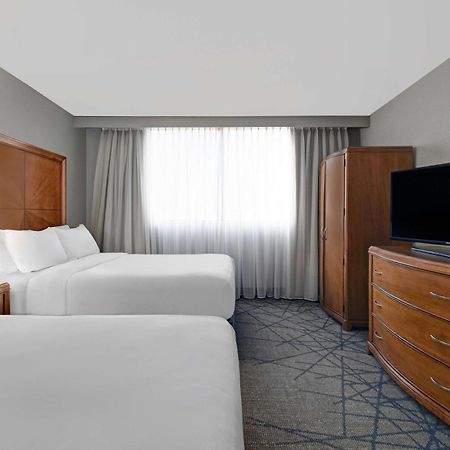 Embassy Suites By Hilton Detroit - Livonia/Novi Dış mekan fotoğraf