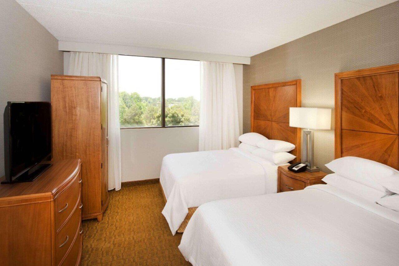 Embassy Suites By Hilton Detroit - Livonia/Novi Dış mekan fotoğraf