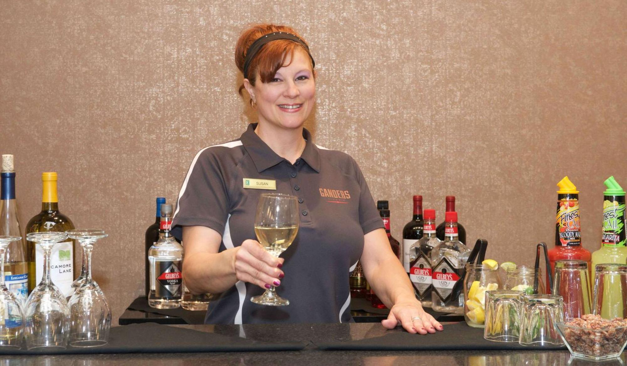 Embassy Suites By Hilton Detroit - Livonia/Novi Dış mekan fotoğraf