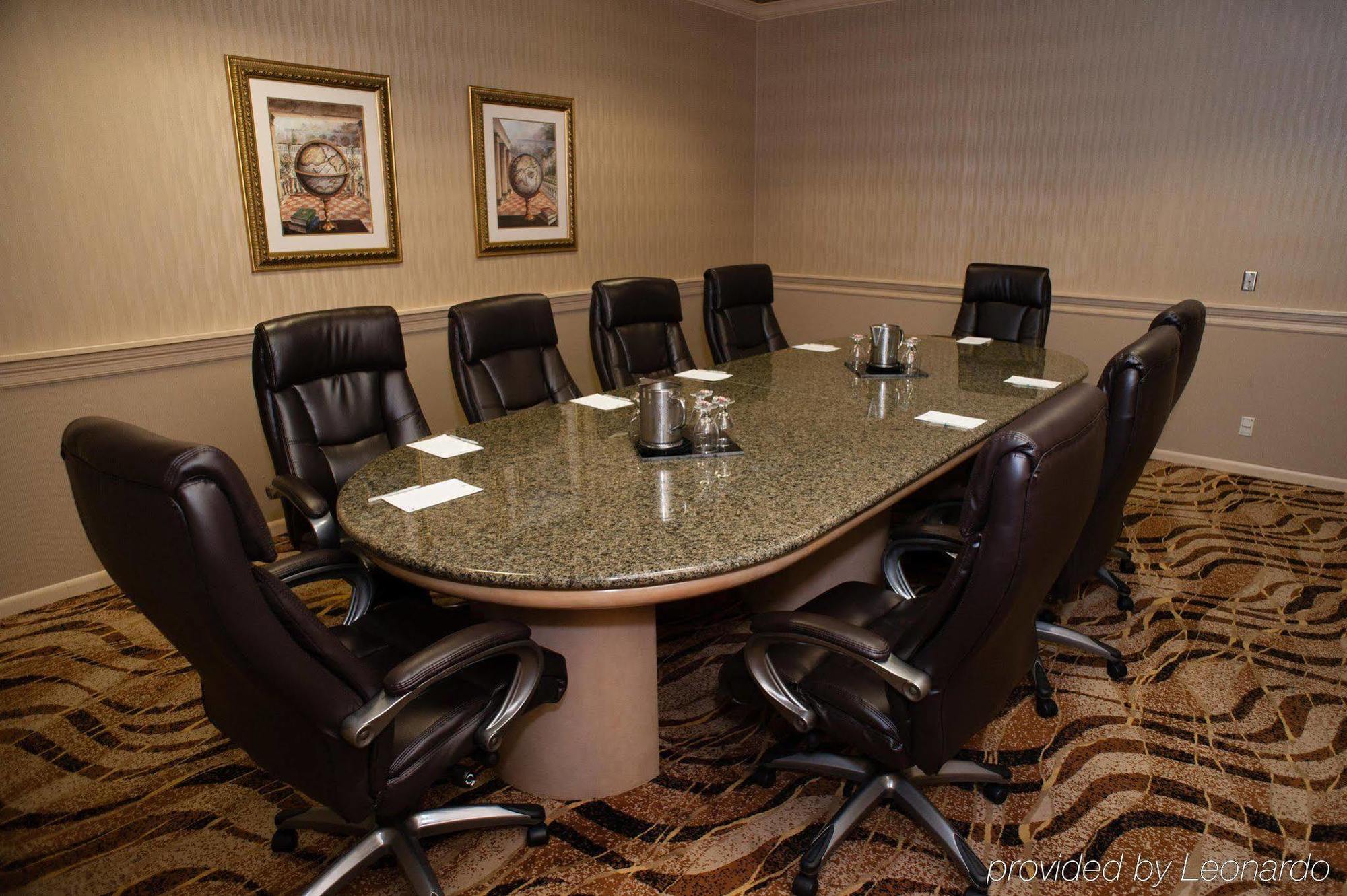 Embassy Suites By Hilton Detroit - Livonia/Novi Dış mekan fotoğraf